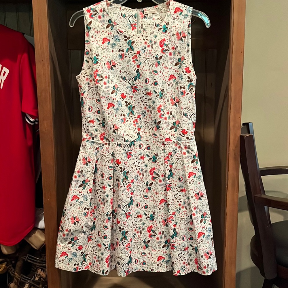NWOT. Size 4 Gap A line dress